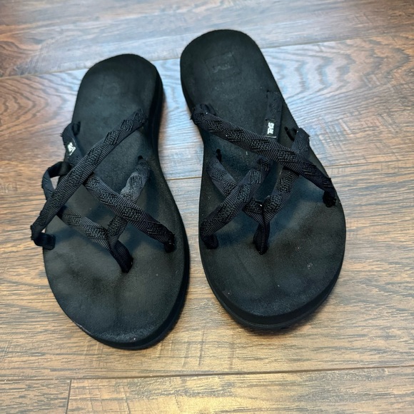 Teva Olowahu Black Strappy Thong Flat Outdoors Casual Sandals Women’s Size 10 - Picture 3 of 7